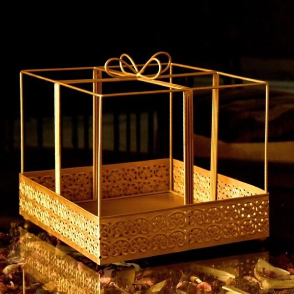 Grand Golden Bow-Top Hamper Cage – Decorative Metal Gift Display Basket